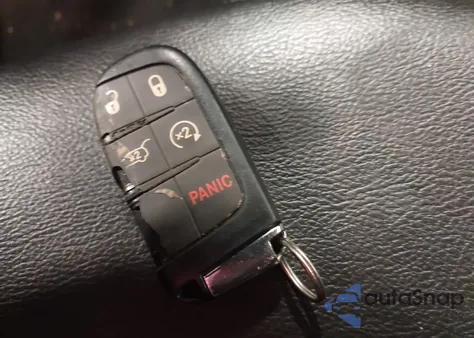 2020 Jeep Compass Latitude 4X4 z USA, uszkodzony, nr VIN 3C4NJDBB4LT157272